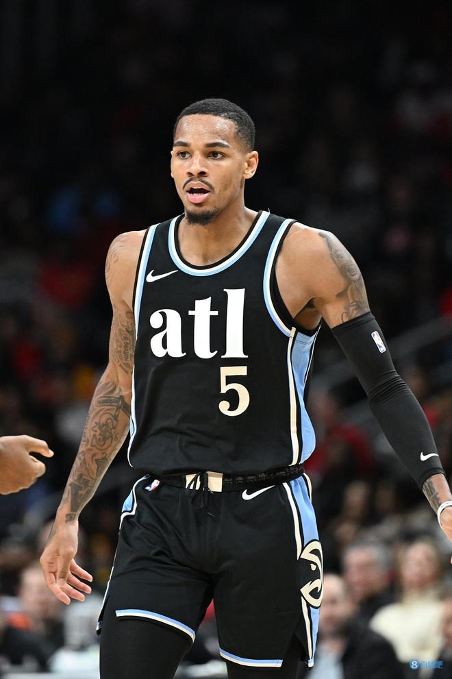 缺席則顯示 缺席則顯示