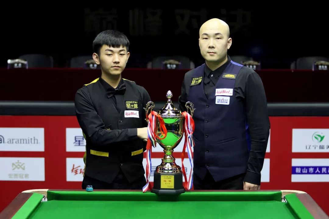 反手撇击 反手撇击