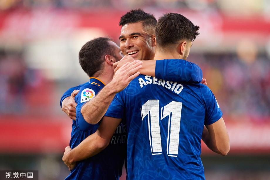 帕雷德斯 帕雷德斯