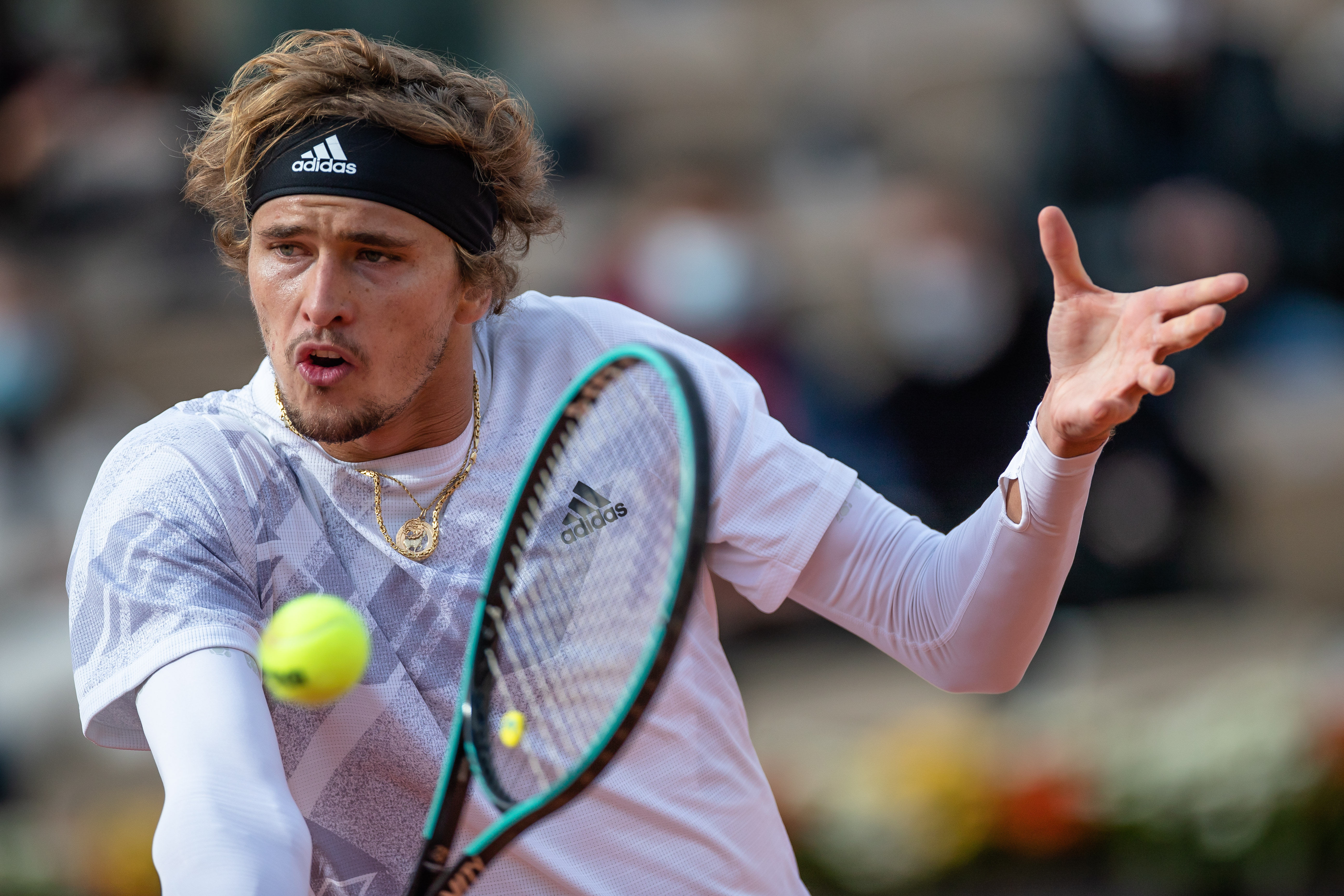 面临低谷时 面临低谷时