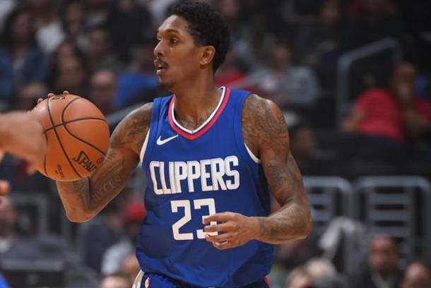 在场上左右 在场上左右