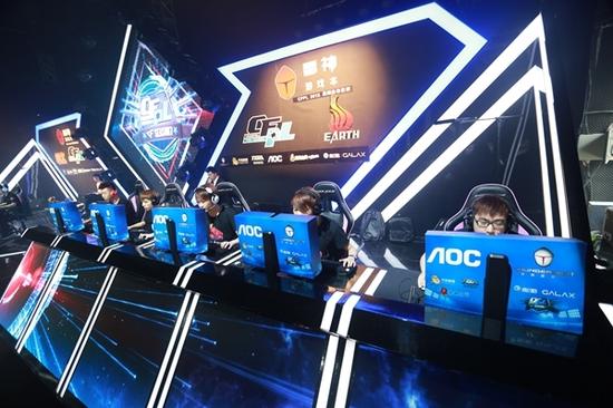 他年轻球员 他年轻球员